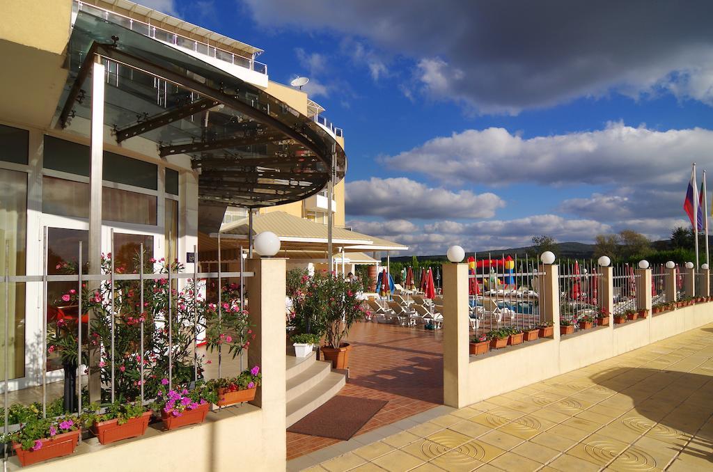 Hotel Plamena Palace Приморско Экстерьер фото